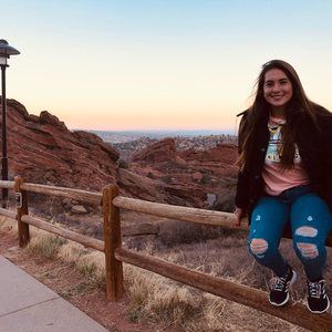 Meet your Posher, Andrea